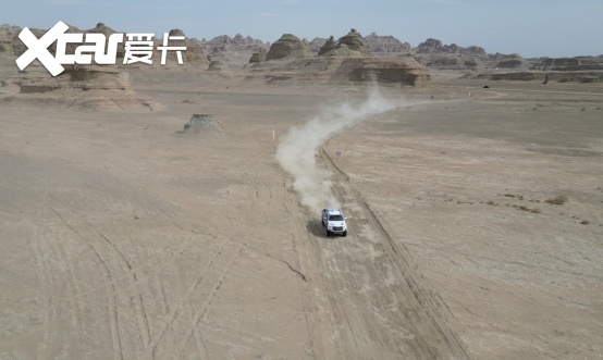 燃炸！7岁车手与全新D-MAX 3.0T挑战达喀尔，夺得赛段冠军