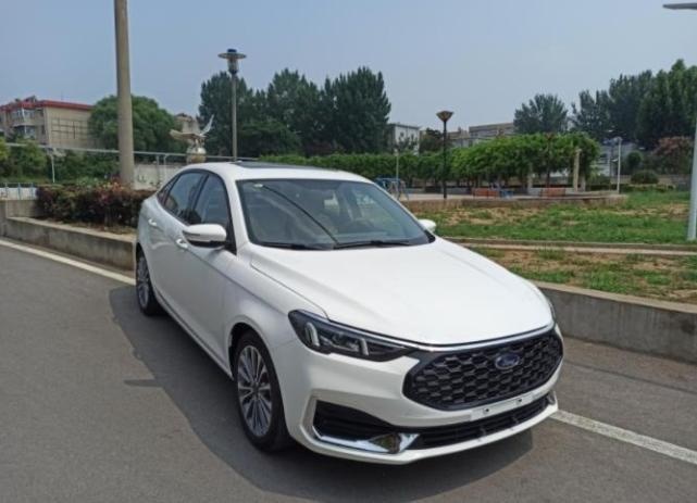9万左右的合资紧凑型轿车？看看这4款，福特福睿斯领衔