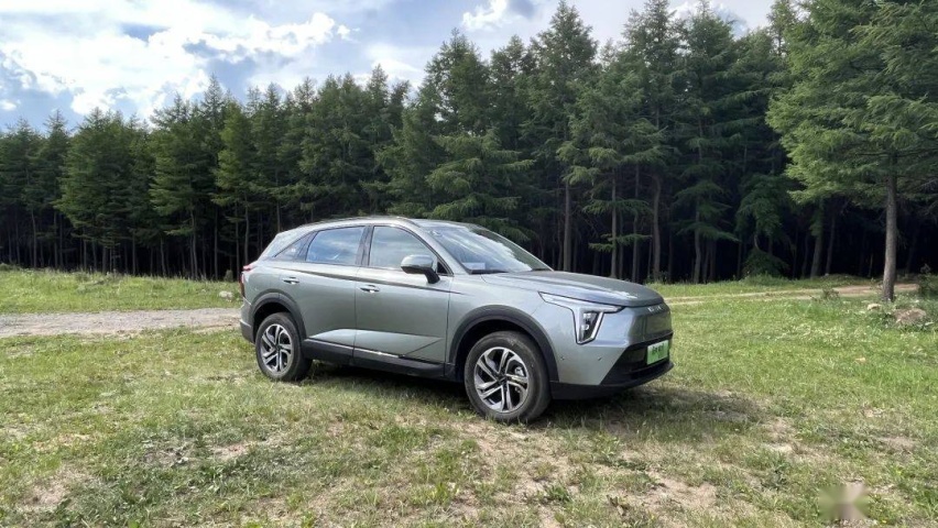 小姐姐试驾哈弗枭龙PHEV，性价比真的这么高吗？