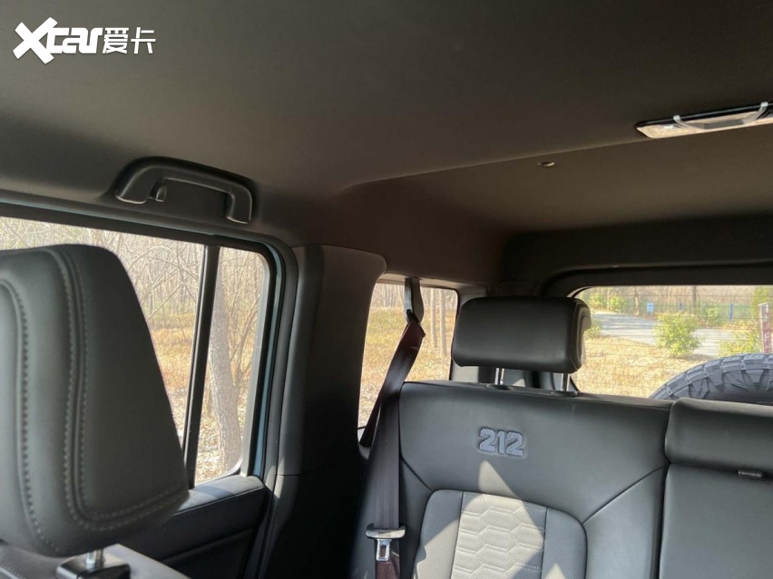 陪闺女一下午,她比我还认可212