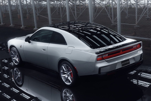 道奇首款纯电肌肉车，Charger Daytona