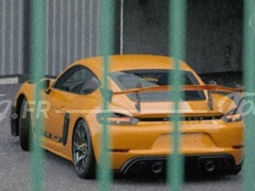 ​保时捷产品计划曝光，多款新车将预售，718 GT4 RS登陆国内