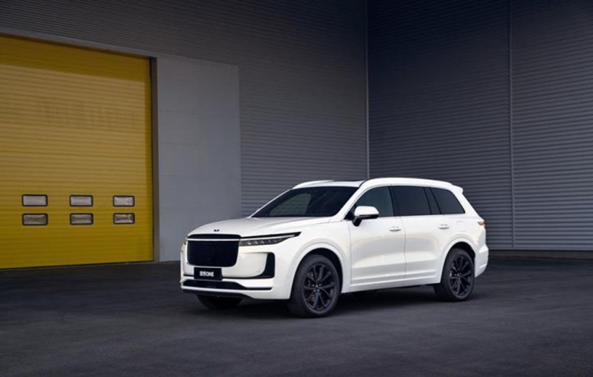 又一台有钱必买的SUV，4.0T双涡轮增压，回头率爆炸