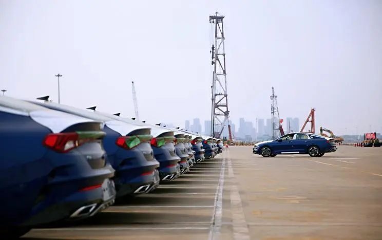 来了！昔日的运动爆款起亚K5，如今要变成最长B级车？