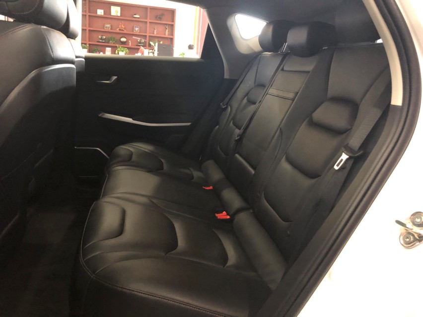 ​【不羁聊车】红旗首款纯电SUV，试看E-HS3如何定义精致