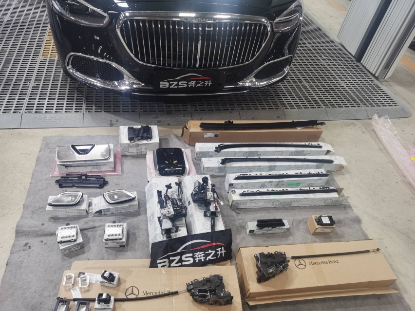 迈巴赫S480升级主动式氛围灯+电动后门+前后手势感应