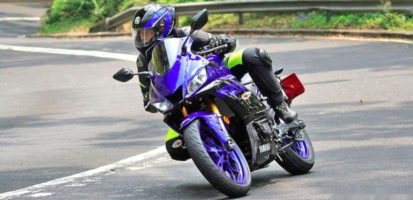 雅马哈YZF-R3，战斗十足，300CC排量中，性价比之王