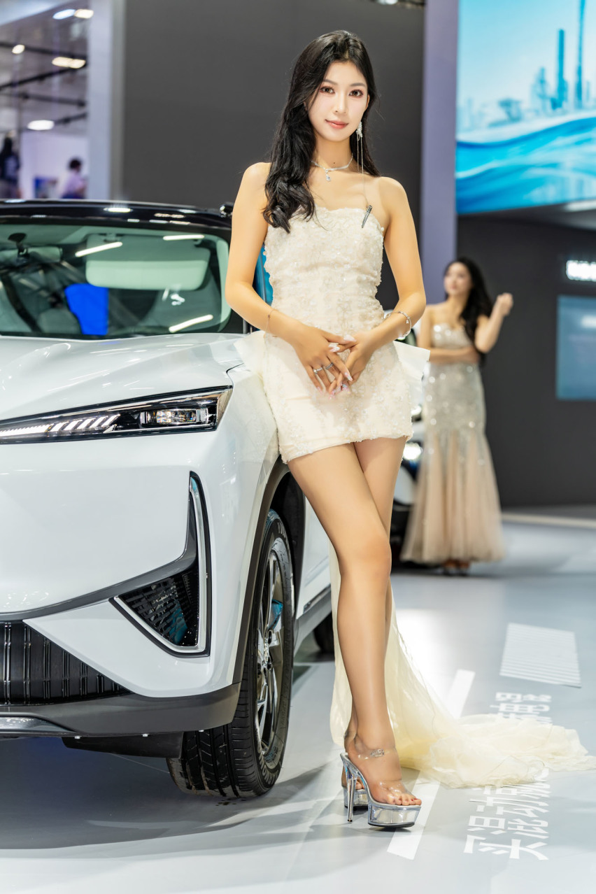 2024广州车展小姐姐大合集！是真男人就坚持到最后一张！