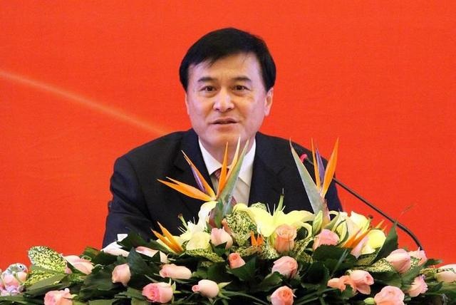 自负的安进，迷失的江淮