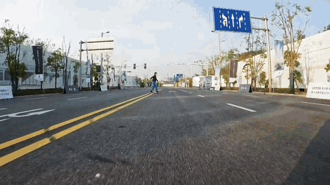 110km/h追尾，岚图梦想家的一次大胆尝试