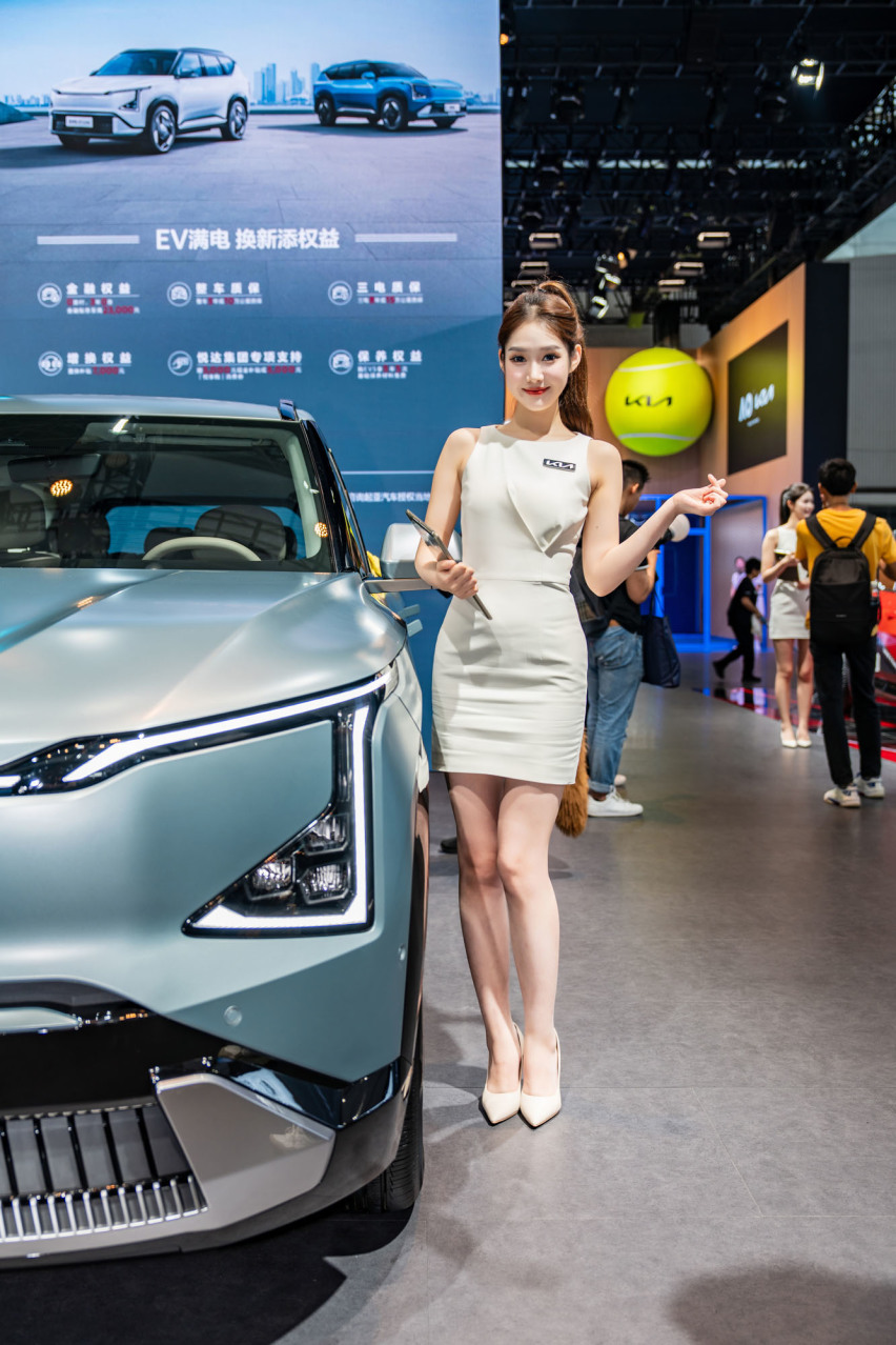 2024广州车展小姐姐大合集！是真男人就坚持到最后一张！