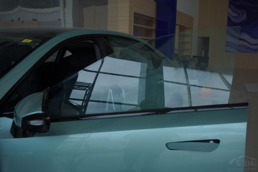 30万以下中型车，小鹏P7、长安深蓝SL03、海豹怎么选？