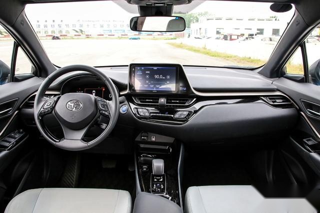 差别在哪？丰田奕泽E进擎对比丰田C-HR EV