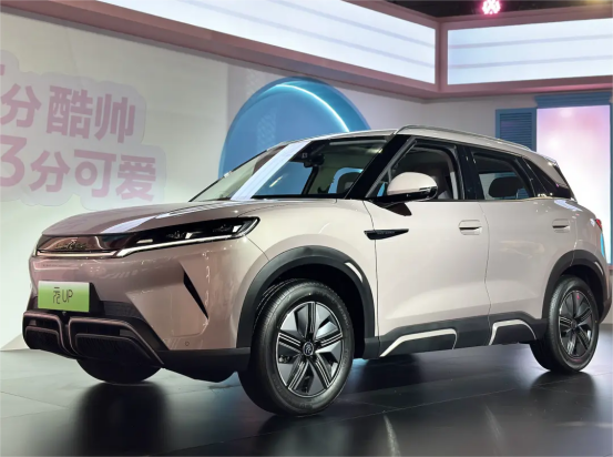 9.68万起售，比亚迪元UP上市：A0级纯电SUV,纯电续航401km