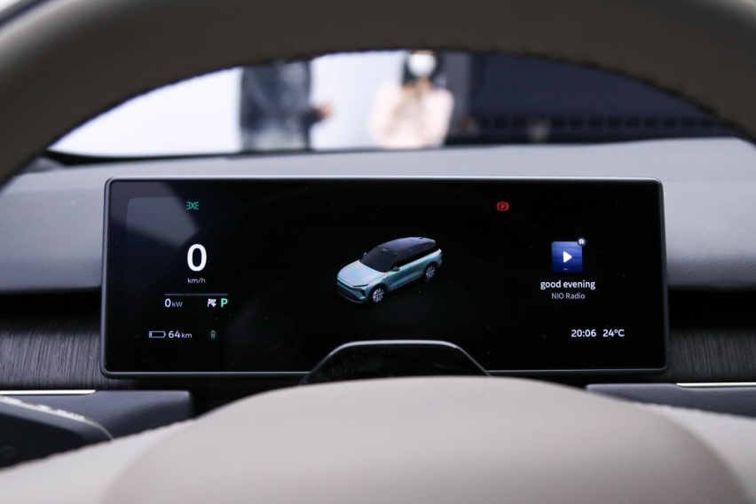 全新蔚来ES8售52.8万起 续航900km/明年6月交付