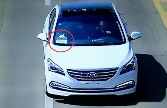 新一代车牌专利图曝光,终于可以跟“蓝牌”说拜拜了?