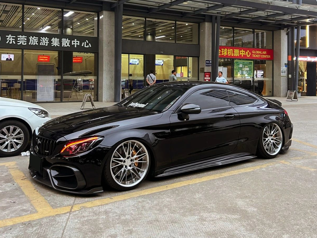 ̬ıAMG C63 CoupeſڵϵԵø