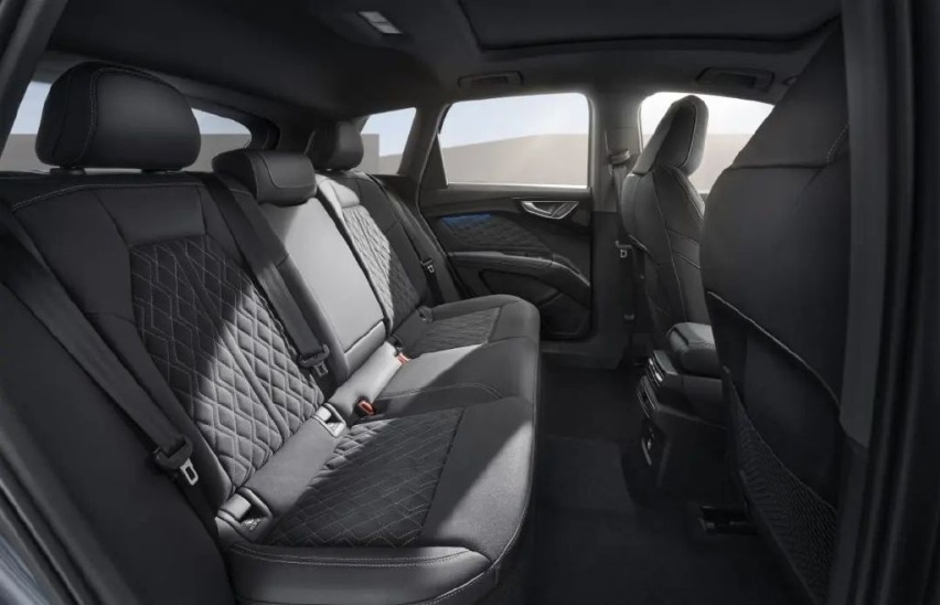 奥迪 Q4 e-tron 正式上市：豪华品牌+正向纯电，30 万你买不