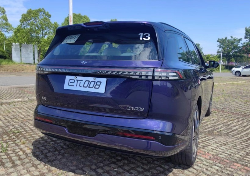 5米车长、3米轴距、真6座SUV eπ008绝对是家庭不二之选