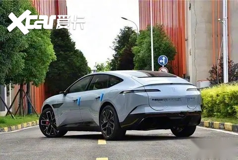 【E汽车】阿维塔12四激光版10月18日开启预售