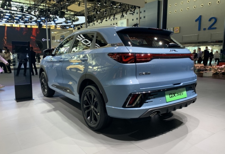 12.99万起的插电混动SUV，实拍性价比十足的江淮QX PHEV