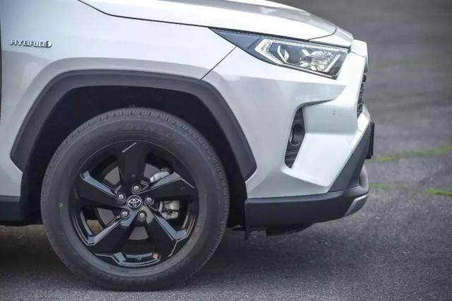 一汽丰田全新RAV4荣放：重返热血年少