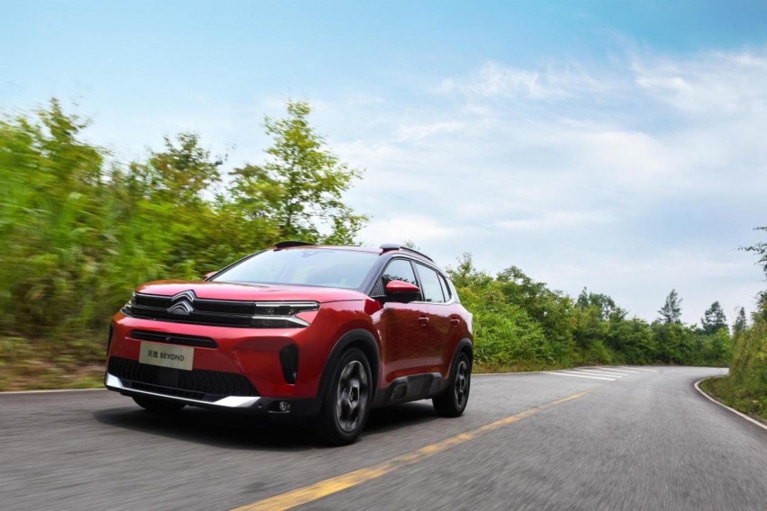 紧凑型SUV很难选？横评RAV4荣放、CX-5、天逸BEYOND，优胜