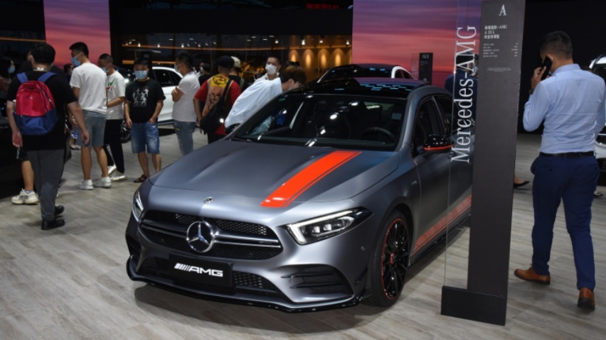 全新奥迪RS 3对AMG A 35 L:贵有贵的道理