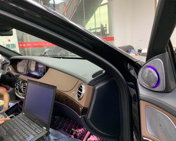 奔驰S350迈巴赫S450改装3D旋转高音头  顶棚柏林之声