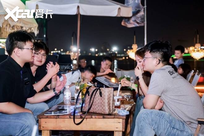 领克07GT郑州上市，运动旅行新风尚点燃中原