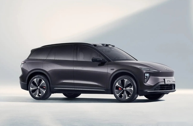 时隔四年半迎来换代，全新蔚来ES6对比Model Y，能添几分胜算？