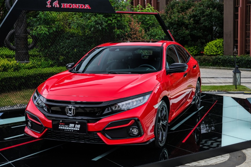 万众期待最强两厢，试驾本田思域Hatchback