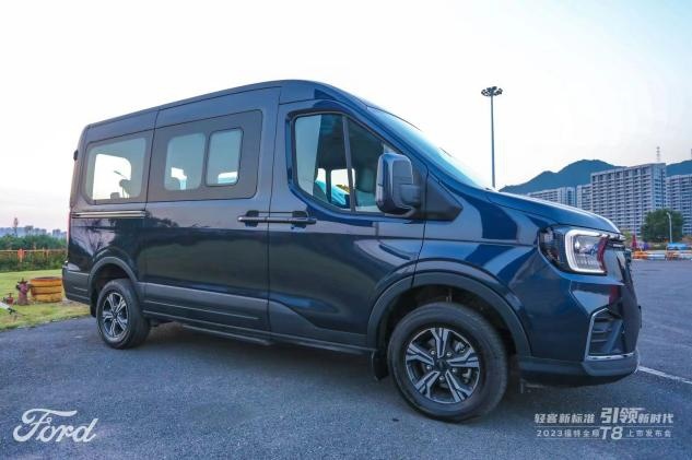 江铃福特全顺T8正式上市，售价15.38万元起