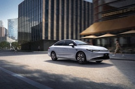 2024款小鹏P5全新发布，15.69万元起，搅动市场新格局！