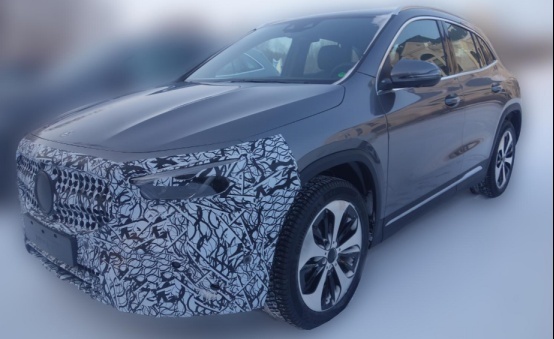 日产Z Nismo测试谍照曝光;布加迪全新车型预告