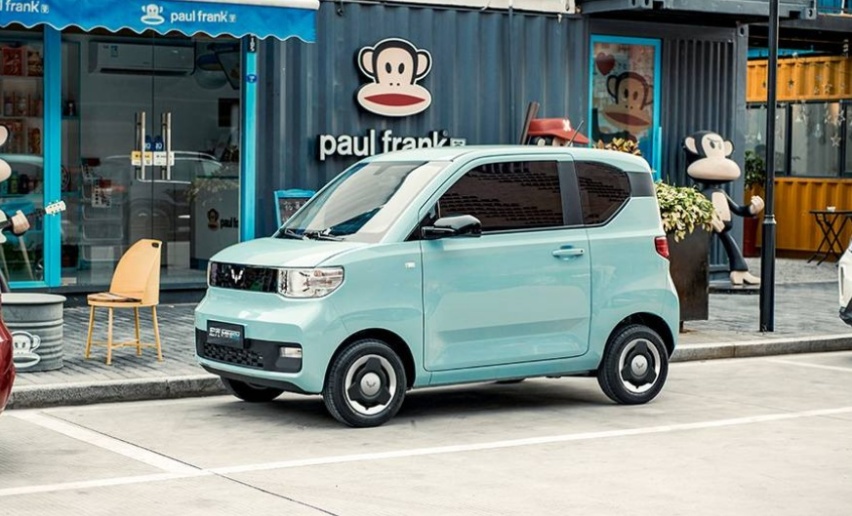 下乡了！宏光MINI EV销量暴跌再降一万多，实则降价求生？