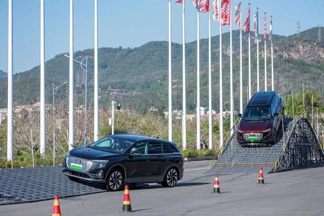 奥迪，重新出发——试驾上汽奥迪全新A7L、Q5 e-tron