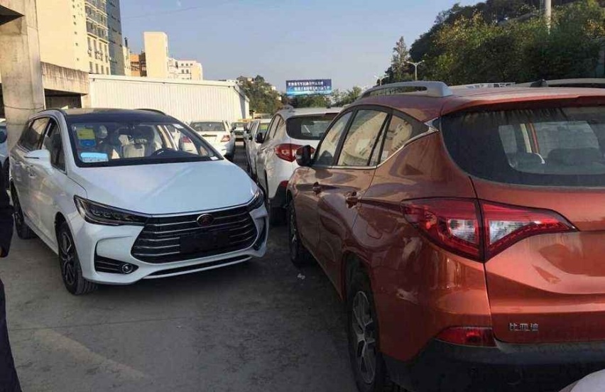 “悲”提新车？新车还未交付车主手中发生损坏，这个责任谁来担？