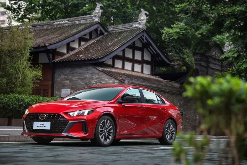 10万元级最快的轿车？影豹正式开启预售，9.88万元起！