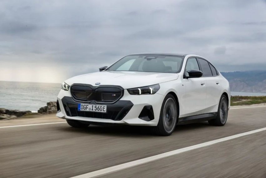快得离谱！全球首试宝马i5 M60 xDrive，明年引进国内！