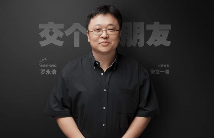 我必须得吐槽：荣威这回的“双标战略”实在太太太太燃了！
