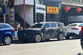 小米增程SUV最新谍照，尾部似路虎，还配天地门