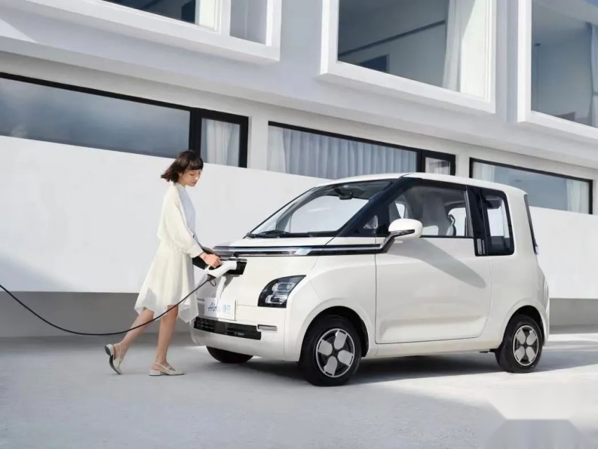 6.78万元起，五菱Air ev晴空上市，纯电代步新品质之选