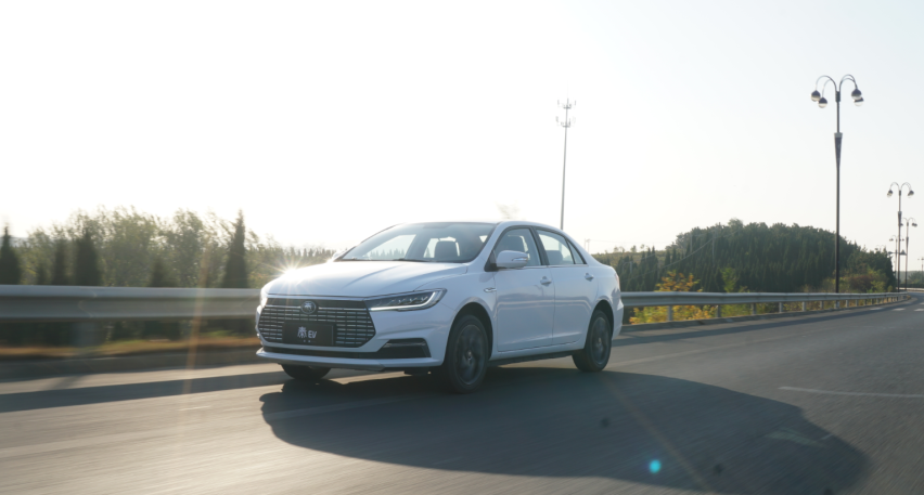 ​勤俭持家的利器，比亚迪全新秦EV 续航实测超500公里