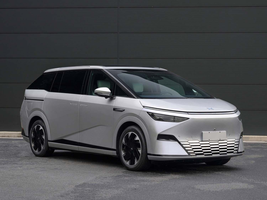 纯电智能大七座MPV，小鹏X9正式上市，售价35.98万起