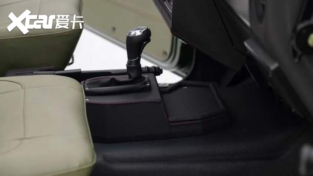 移植美式大V8的军G能不能媲美奔驰G63 AMG?
