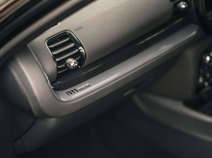 外观黑化 MINI COUNTRYMAN特别版车型官图发布
