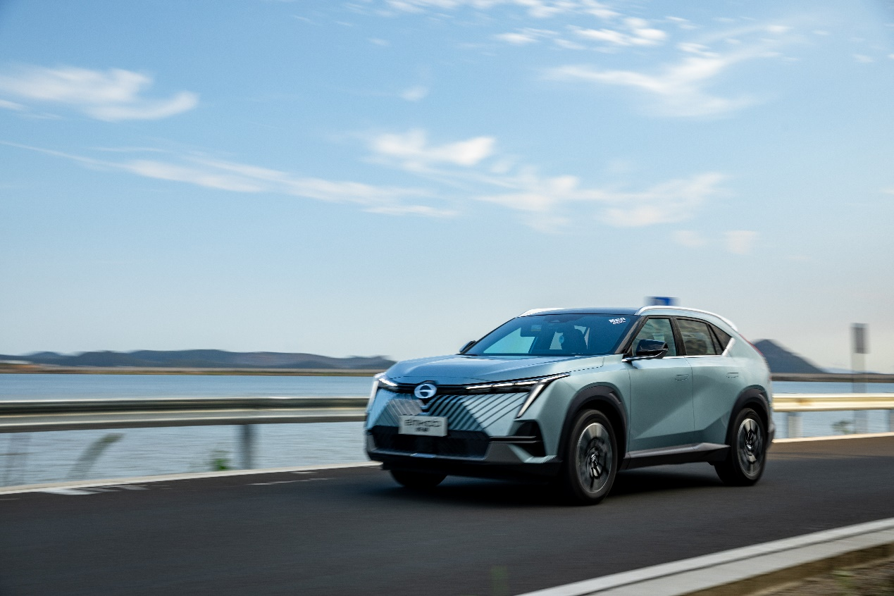 ��̨SUV����ס�ˣ�3888Ԫ�����������˫������