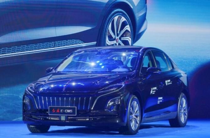 新知达人, E-HS9 120度电池增长续航版再亮相 红旗新战略挺“狠”