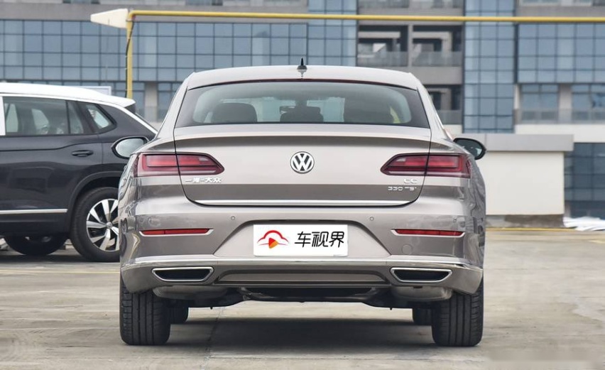 颜值还是动力？对比君威GS和CC，发现运动中型车都太“水”